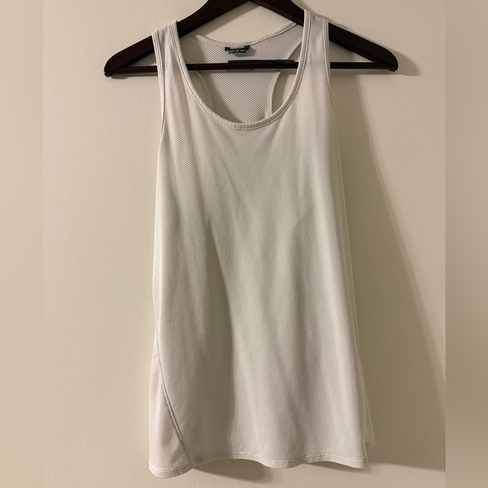 Oiselle flyout tank. Off white Size 8.